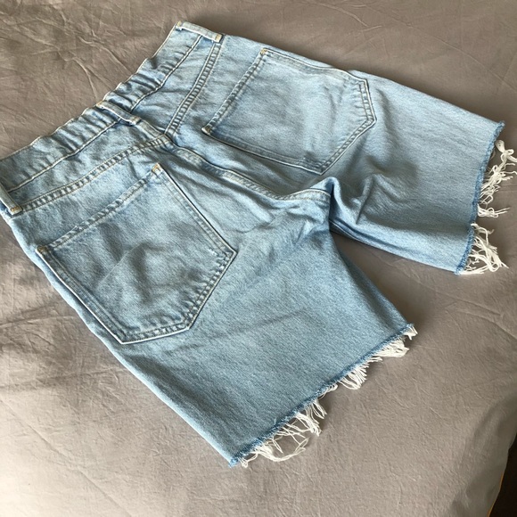 AGOLDE long denim cut-off shorts (Aritzia) - Picture 14 of 15